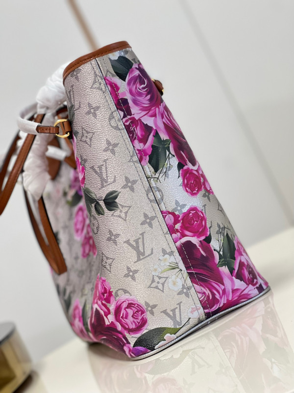 l0*is V*t0n neverfull mm