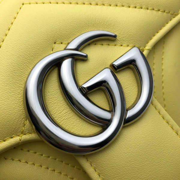 G*u*i gg marmont 22cm