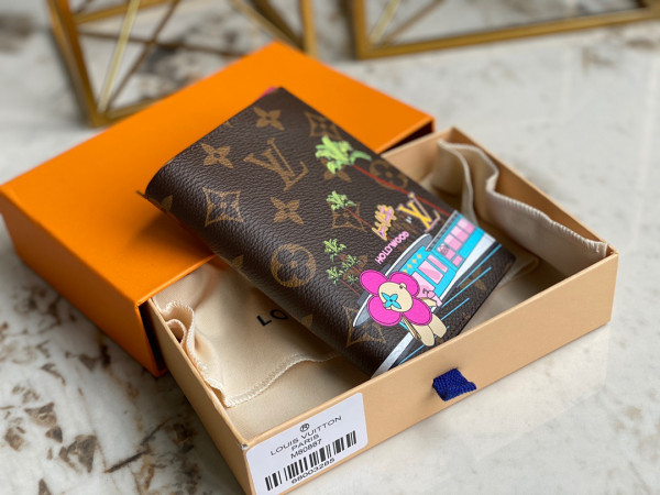 l0*is V*t0n passport cover