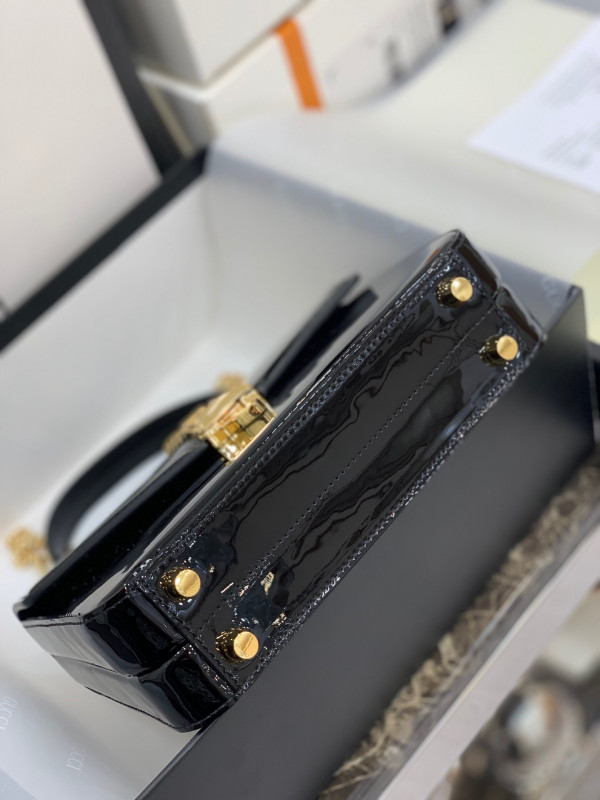 G*u*i sylvie 1969 patent leather mini top handle bag