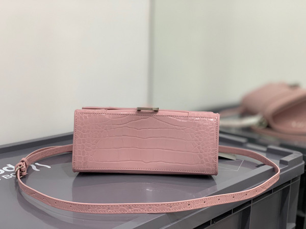 Ba*len*cia*ga hourglass