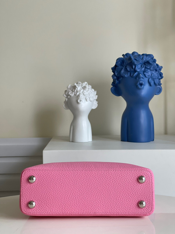 l0*is V*t0n capucines bb