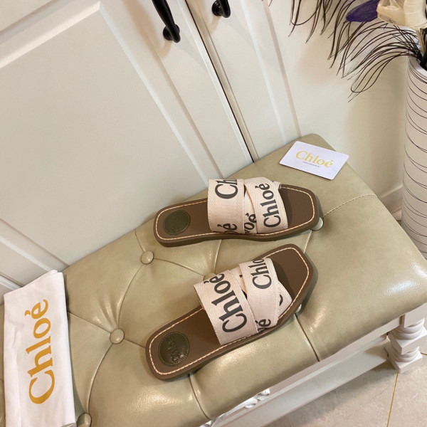 CHLOÉ woody flat mule