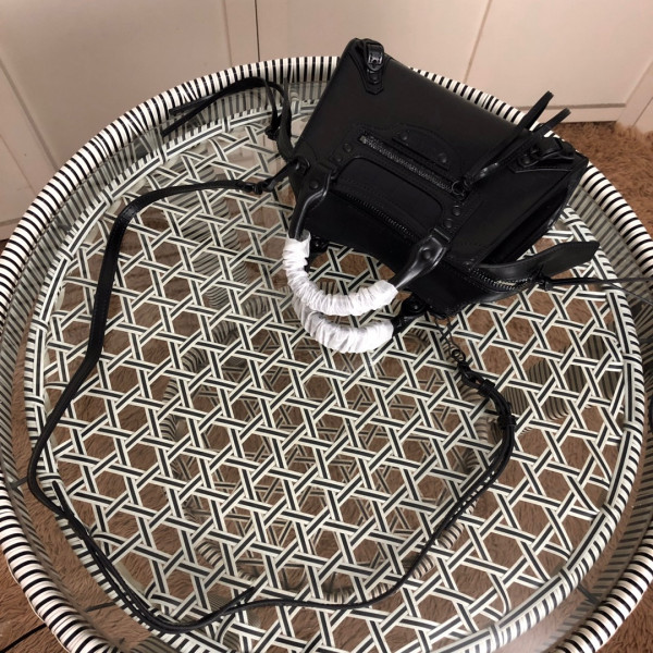 Ba*len*cia*ga neo classic mini top handle bag