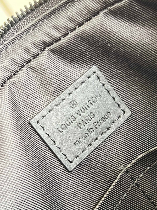 l0*is V*t0n trio messenger