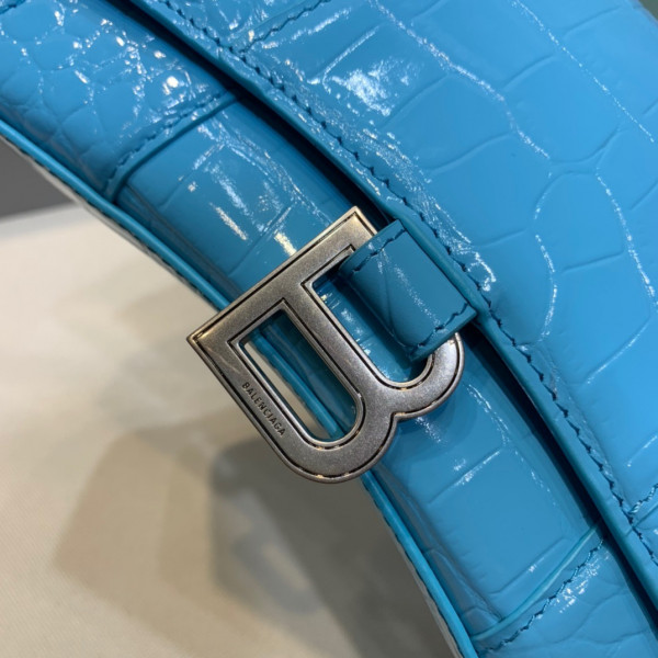 Ba*len*cia*ga hourglass