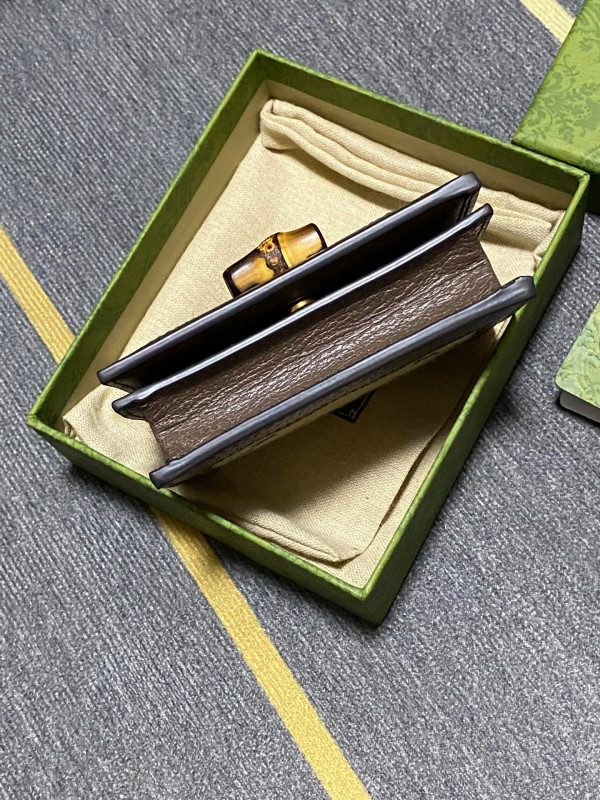 G*u*i diana card case wallet