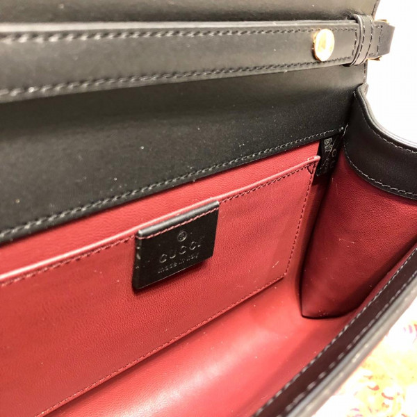 G*u*i zumi smooth leather small shoulder bag