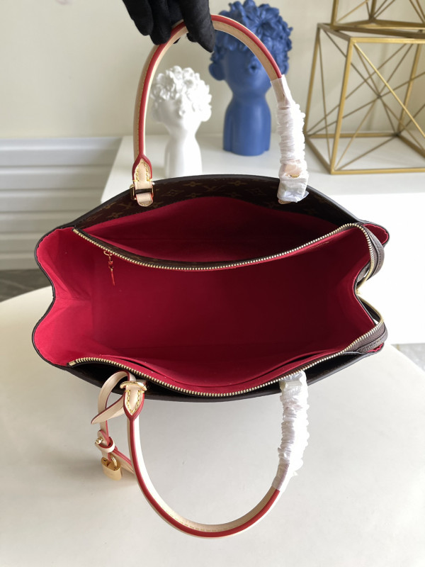 l0*is V*t0n grand palais