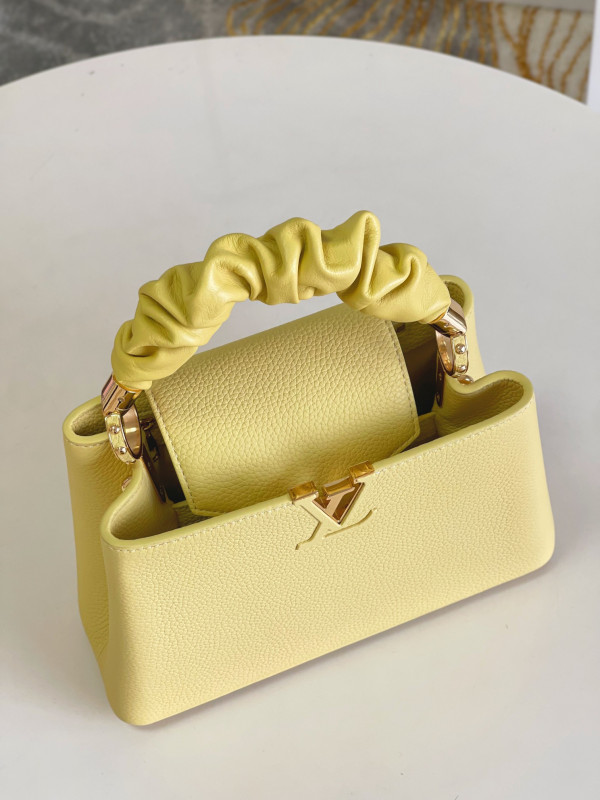 l0*is V*t0n capucines bb