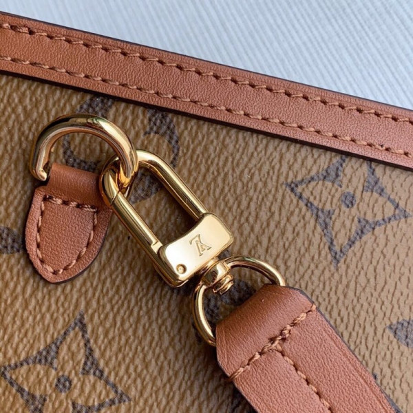 l0*is V*t0n dauphine wallet