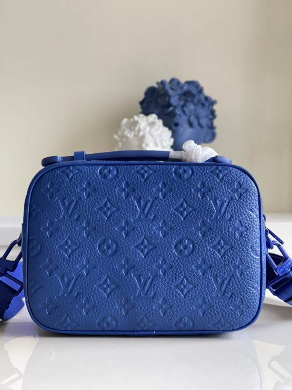 l0*is V*t0n s lock messenger