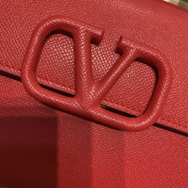 VALENTINO SMALL VSLING GRAINY CALFSKIN HANDBAG