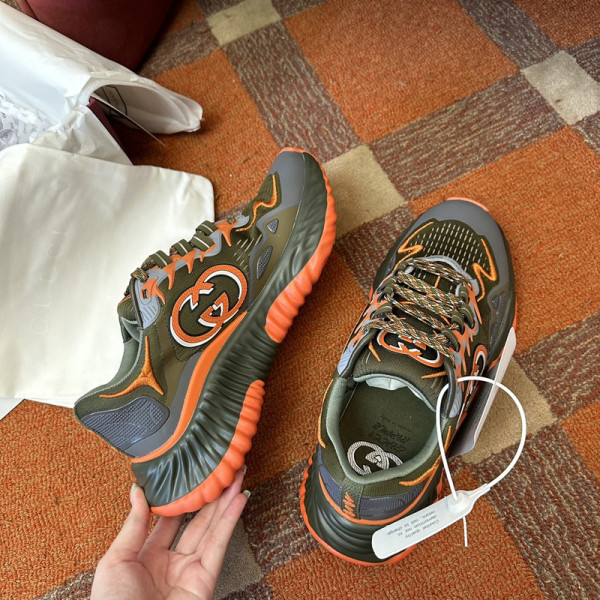 G*u*i men&women sneakers