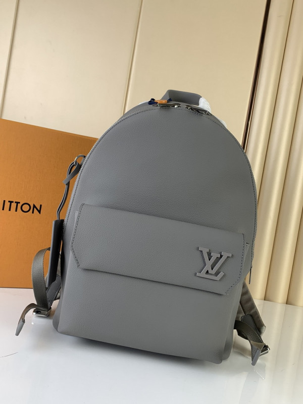 l0*is V*t0n takeoff backpack