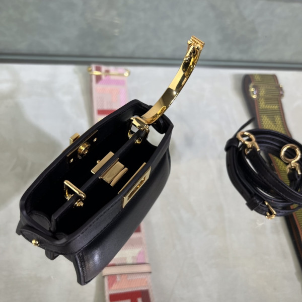 F**di nano peekaboo maxi handle