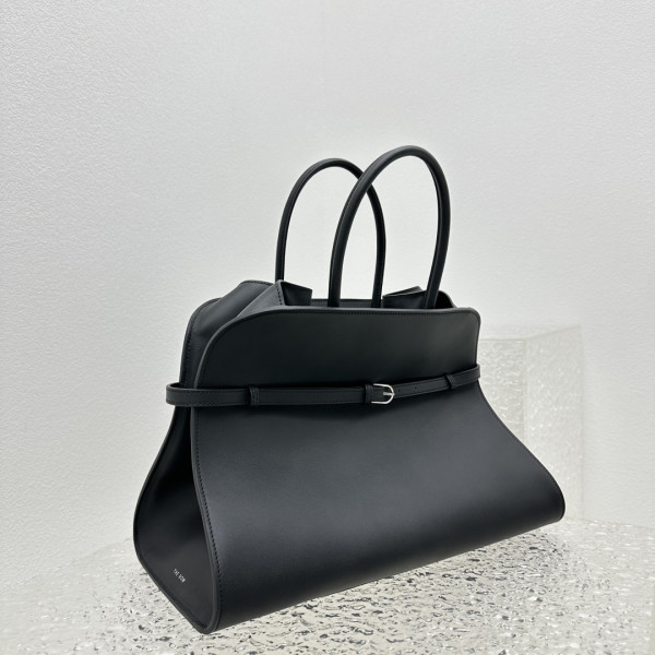 T*e R0w belt margaux