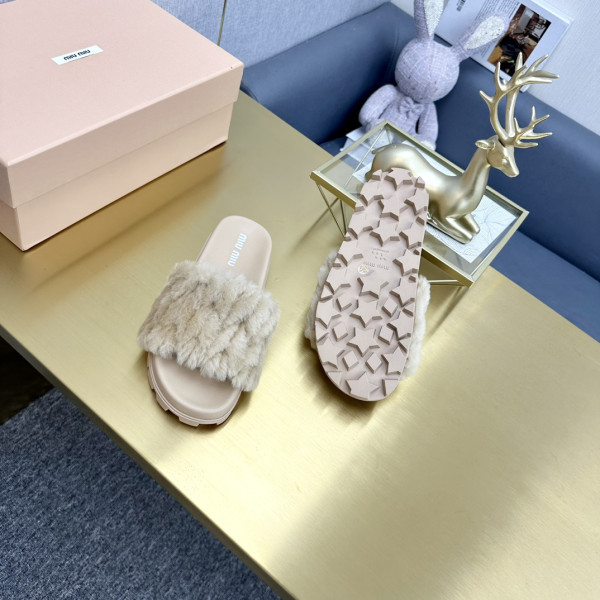 MIU MIU SLIPPERS