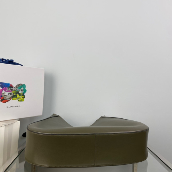 Pra*a large leather shoulder bag with topstitching