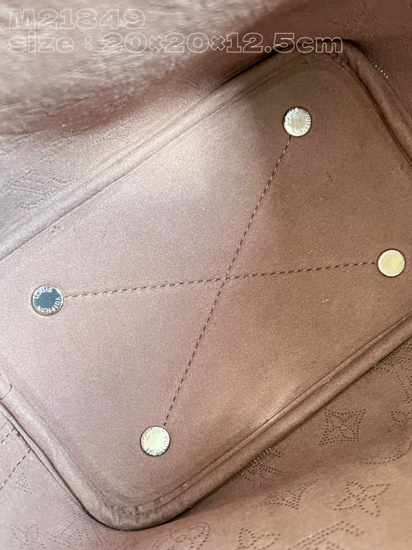 l0*is V*t0n blossom pm