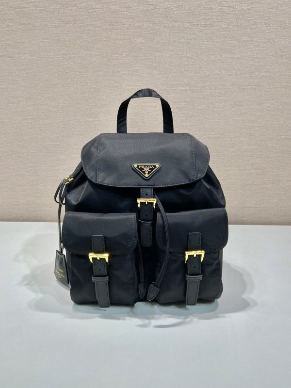Pra*a re-nylon medium backpack-23.5*28*12cm