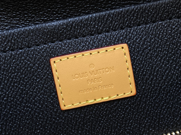 l0*is V*t0n locker dopp kit bag-23*13*12cm