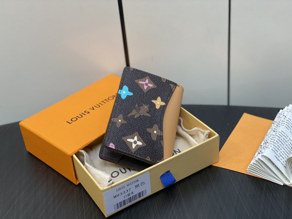 l0*is V*t0n pocket organizer-7.5*11.1*1 cm