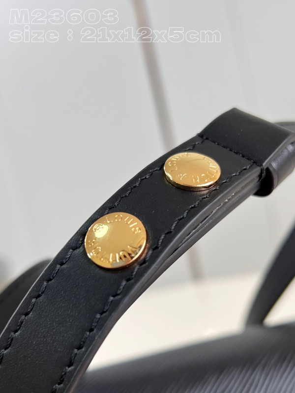 l0*is V*t0n dauphine east west-21*12*5cm