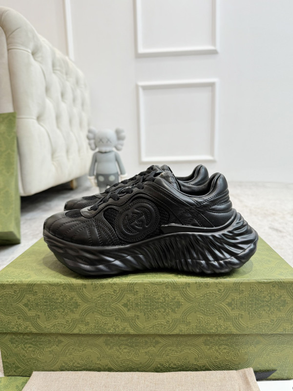 G*u*i ripple sneaker