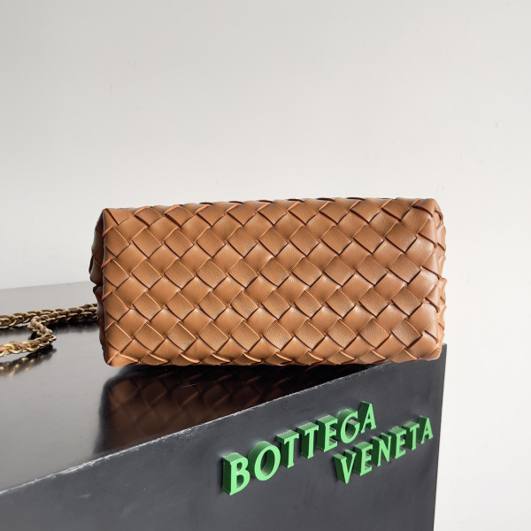 bo*te*ga Ve*ne*ta small andiamo chain-25*22*10.5cm