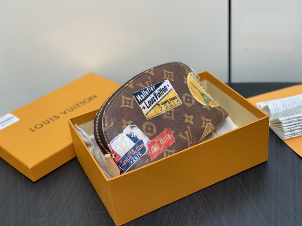 l0*is V*t0n cosmetic pouch pm-19*12*6cm