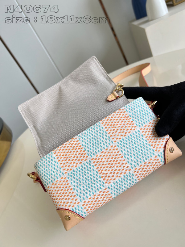 l0*is V*t0n steamer wearable wallet-18*11*6.5cm