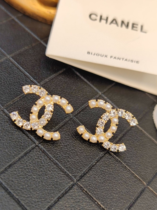 CL EARRINGS
