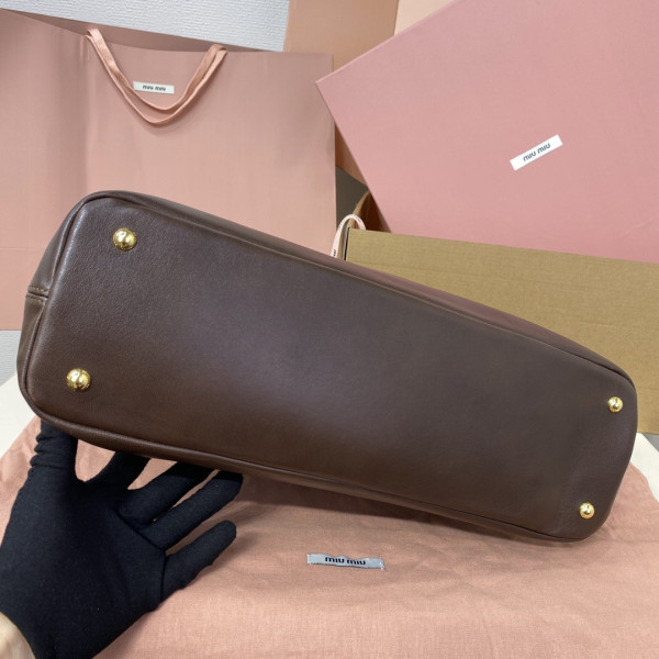 M*um*u aventure nappa leather bag