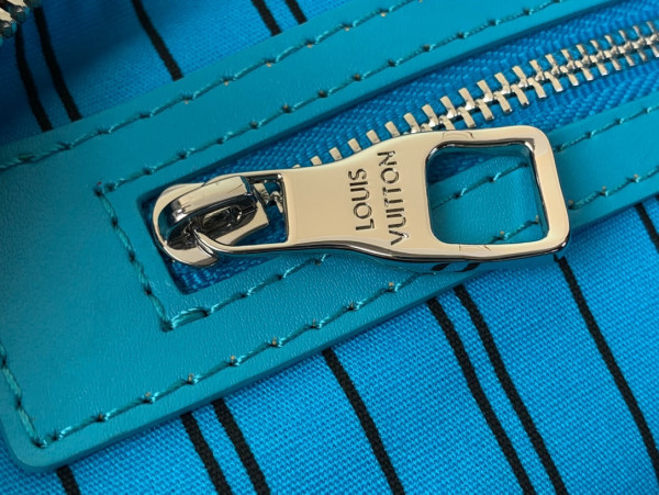 l0*is V*t0n keepall bandouliÈre 50