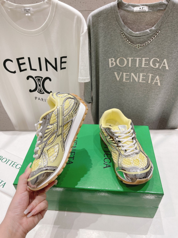 bo*te*ga Ve*ne*ta sneakers