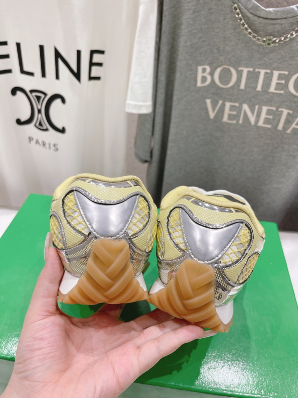 bo*te*ga Ve*ne*ta sneakers