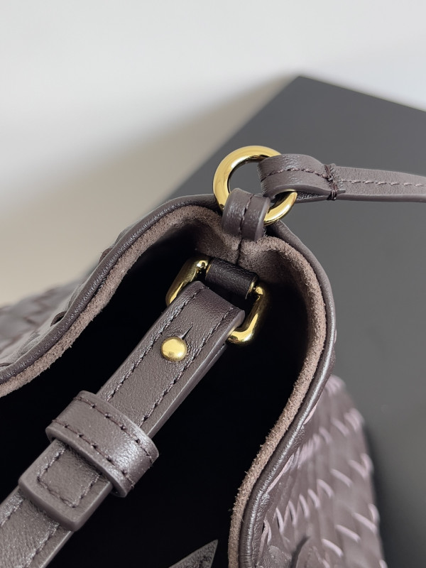 bo*te*ga Ve*ne*ta pinacoteca-24*15*12cm