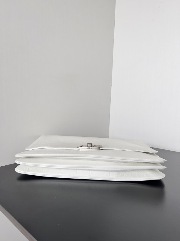 Ba*len*cia*ga bb solt large flap bag