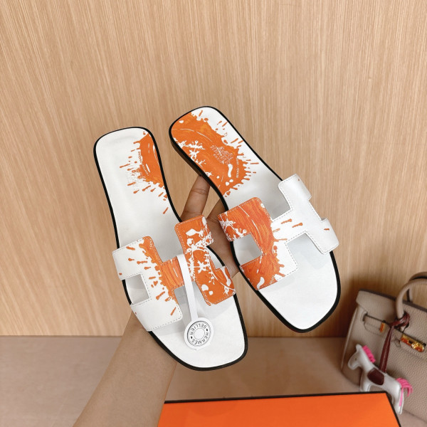 H**mes sandals