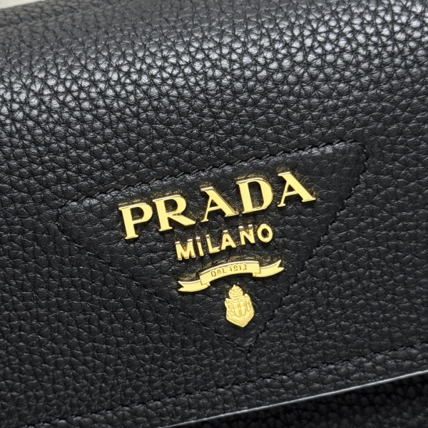 Pra*a small leather shoulder bag-26*14*9.5cm