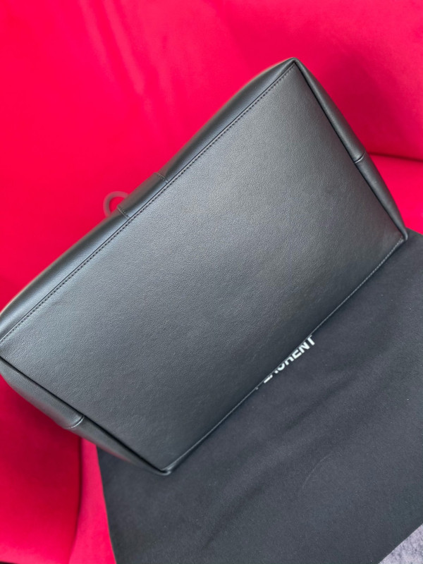 Y*L y tote in leather