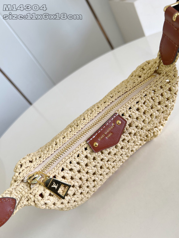 l0*is V*t0n hills pochette