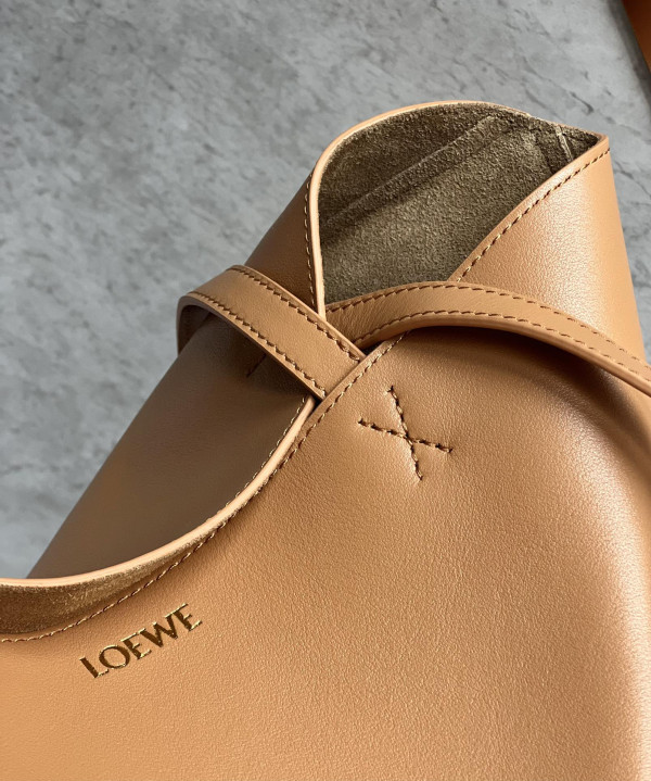 Lowee Puzzle Fold medium Tote -  25.5X14.5X31.5cm