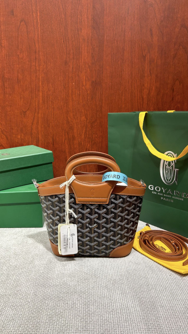 Go*ard beluga - 23×18.5×8cm