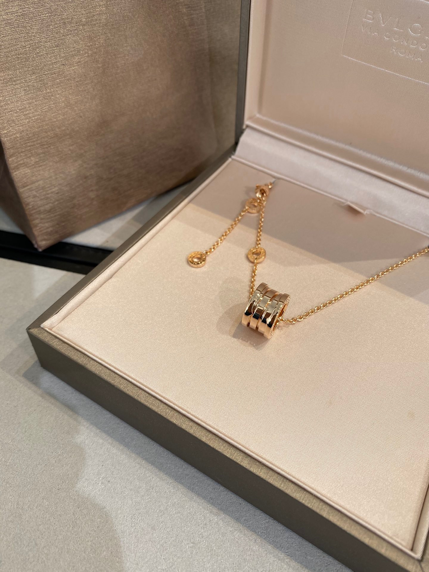 B*l*ai zero1 necklace