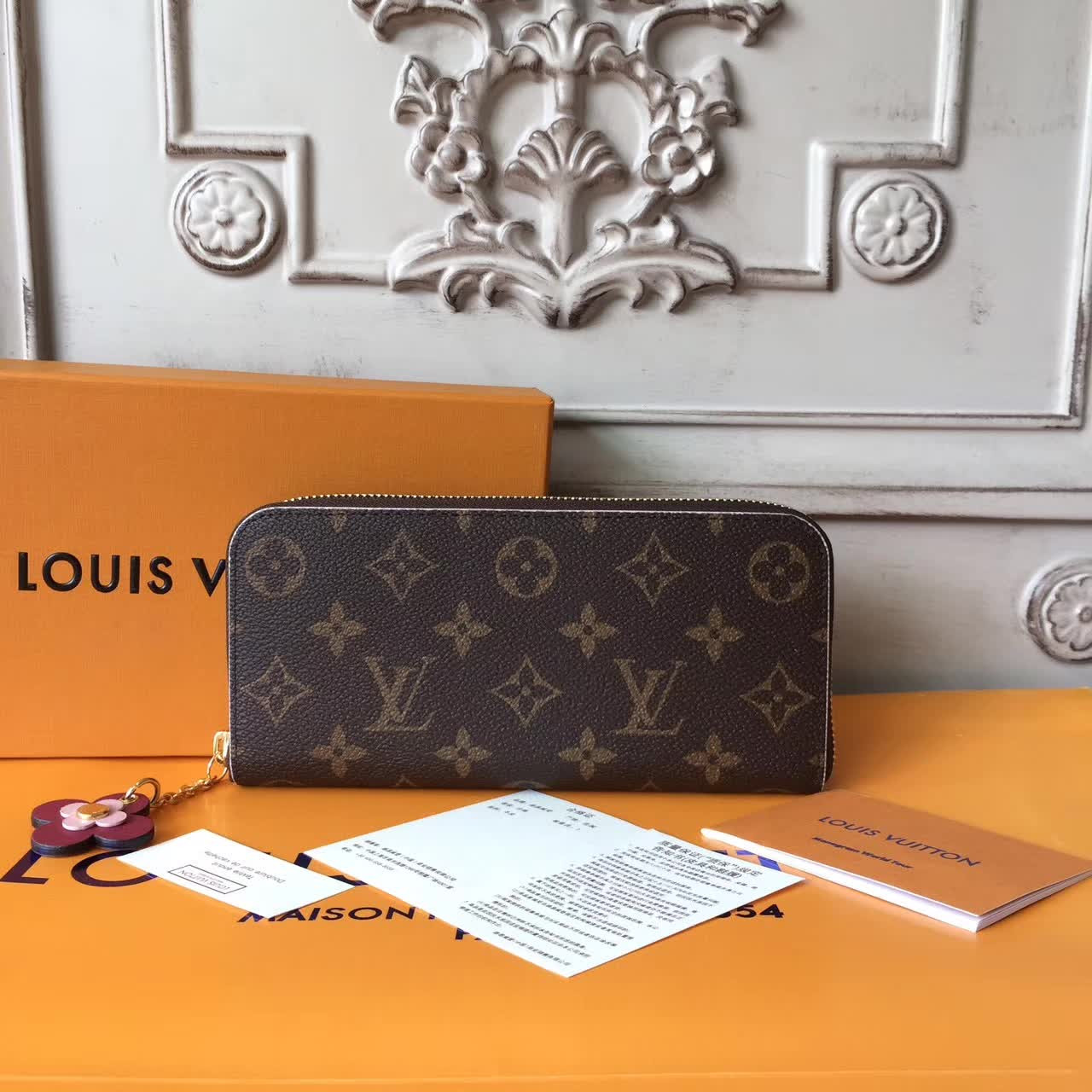 l0*is V*t0n clemence wallet