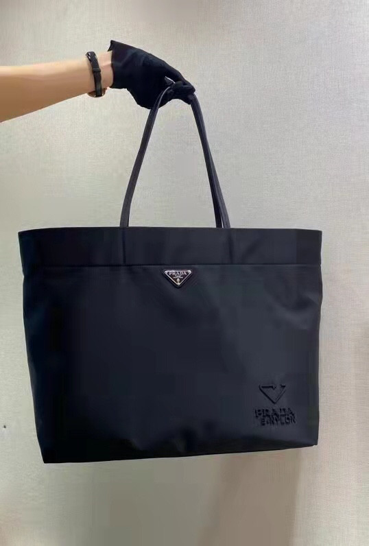 Pra*a re-nylon and saffiano leather tote bag