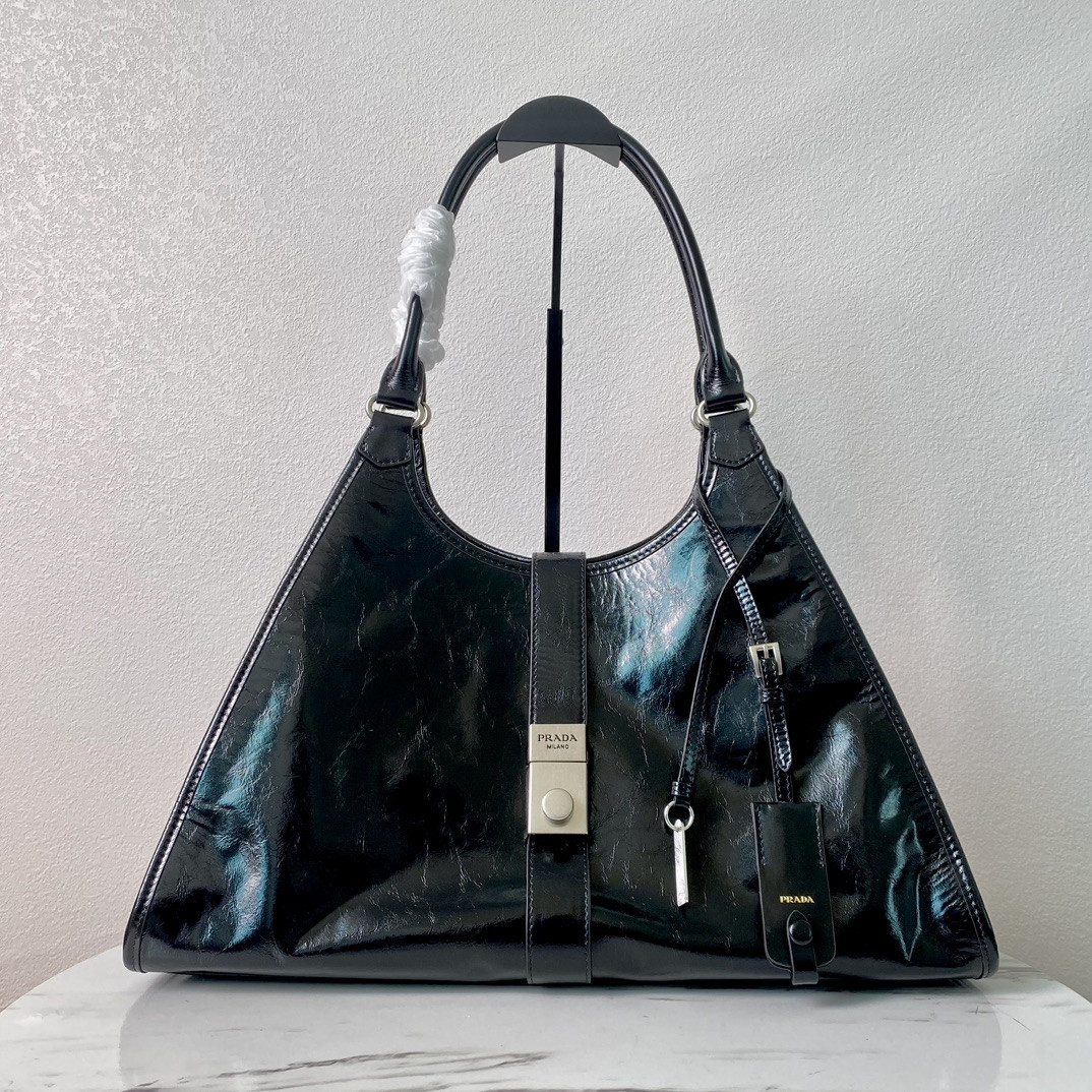 Pra*a large leather tote bag